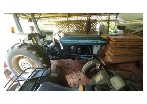 Ford Tractor 3910 with attachments